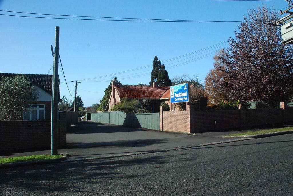 Avondale Motor Park Hotel Auckland Ngoại thất bức ảnh
