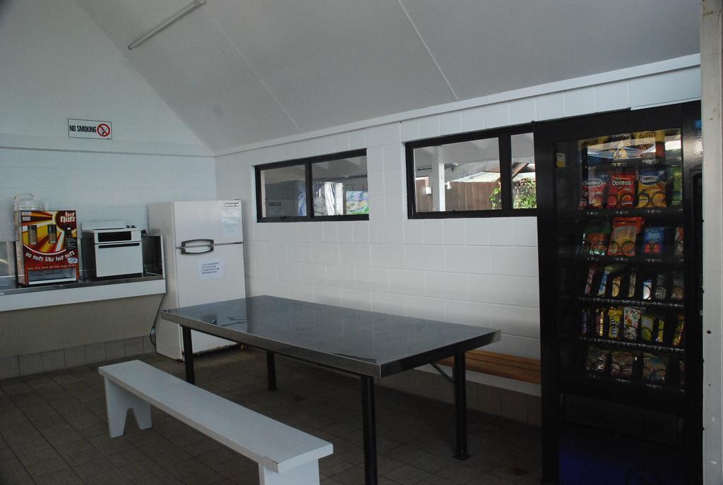 Avondale Motor Park Hotel Auckland Ngoại thất bức ảnh