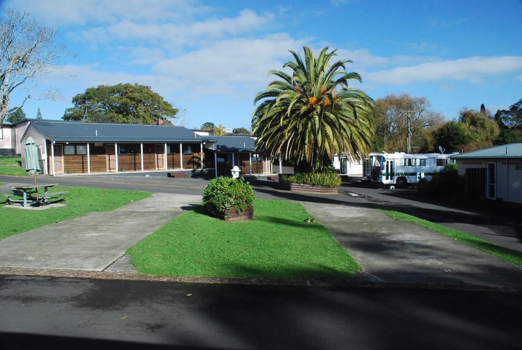 Avondale Motor Park Hotel Auckland Ngoại thất bức ảnh