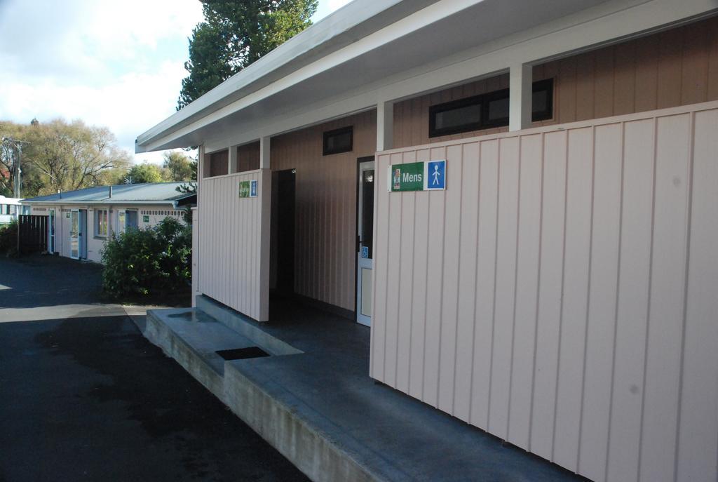 Avondale Motor Park Hotel Auckland Ngoại thất bức ảnh