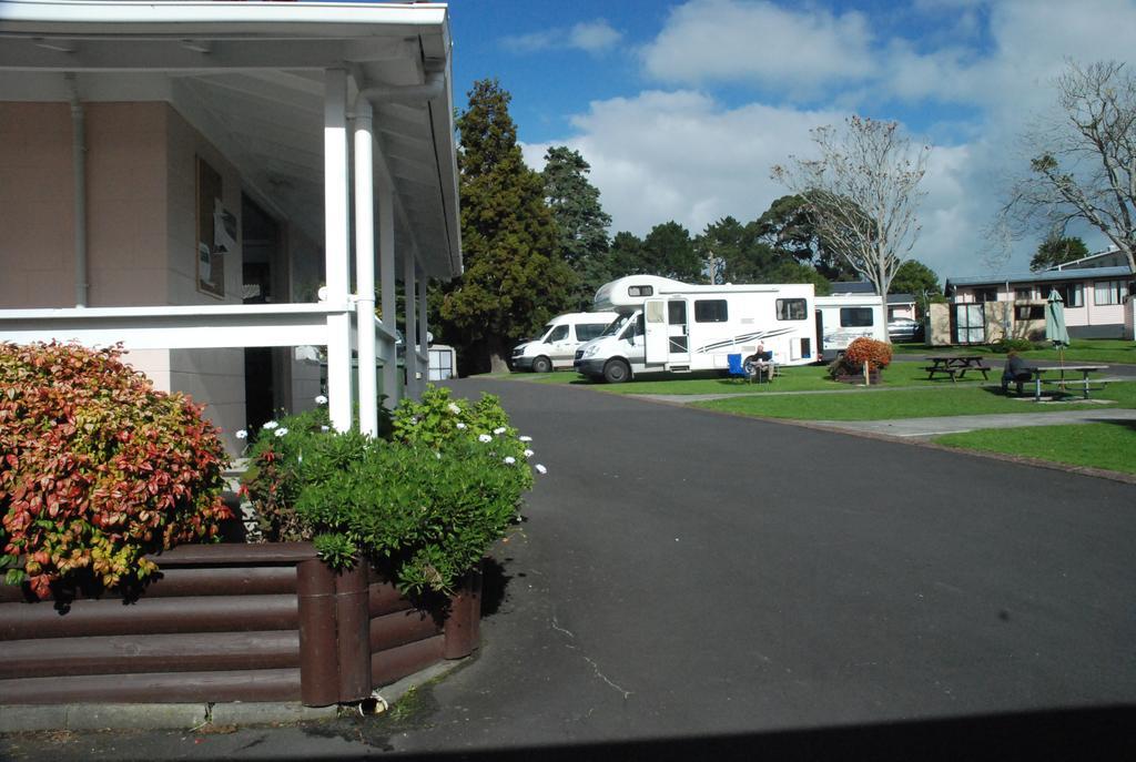Avondale Motor Park Hotel Auckland Ngoại thất bức ảnh